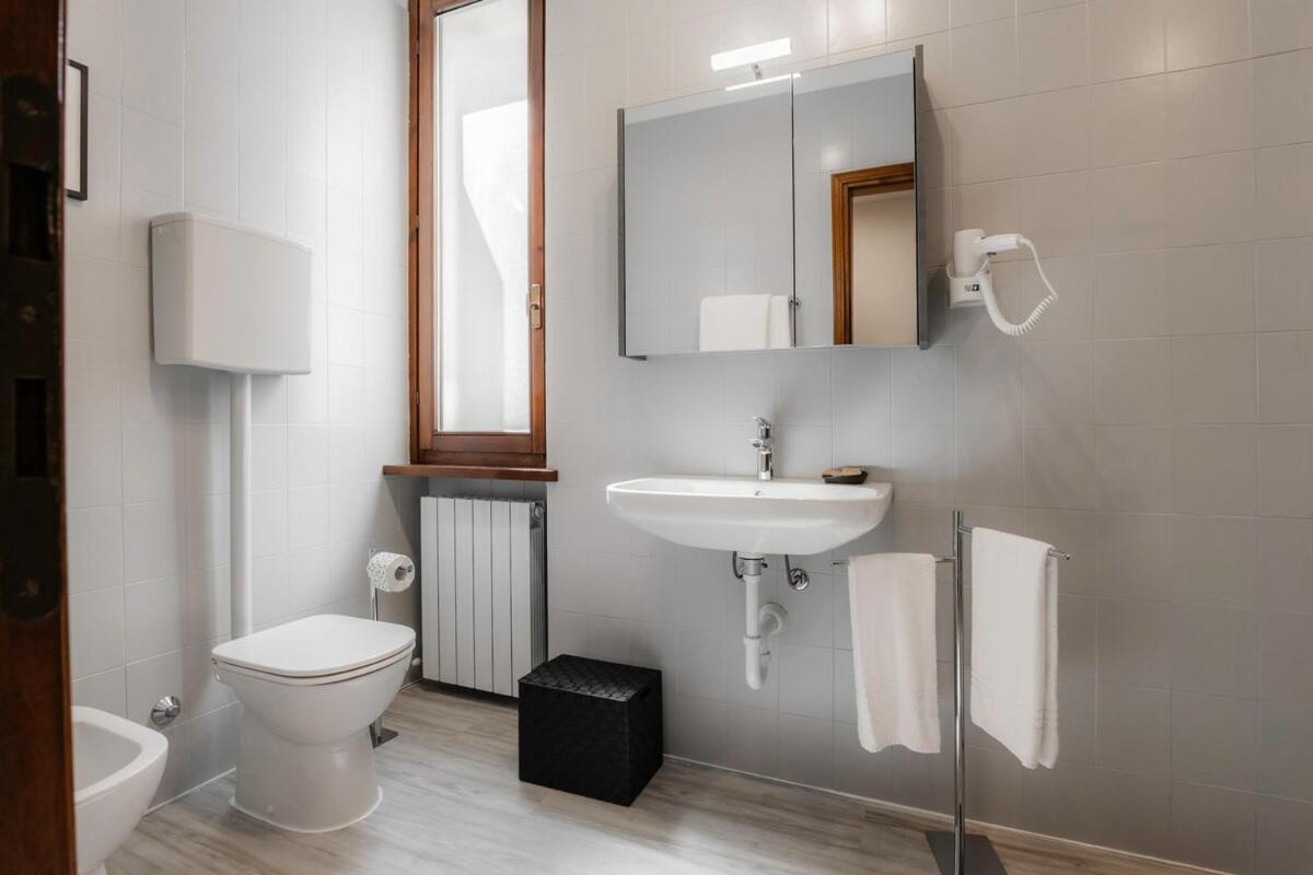 Apartamento Eap 2, *