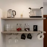 Eap Suites 2, Verona